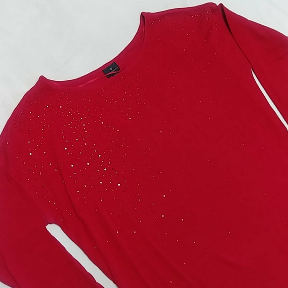 Red studded 3/4 sleeve top - Picture 5 of 8